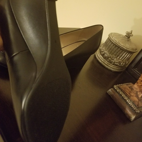 Tory Burch Luna Wedge - Picture 4 of 7